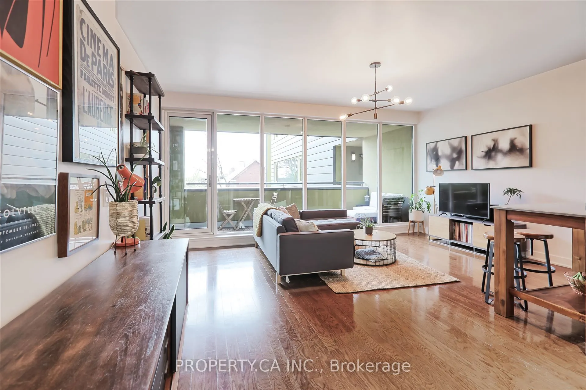 25 Ritchie Avenue, #303