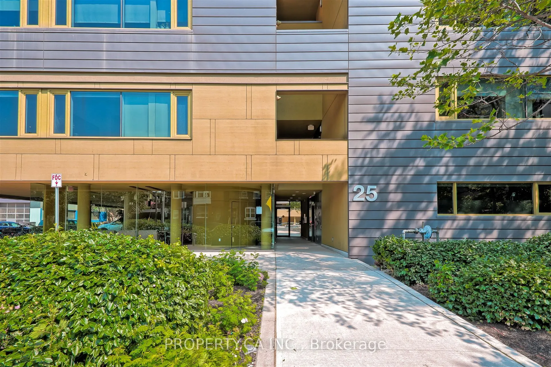 25 Ritchie Avenue, #303
