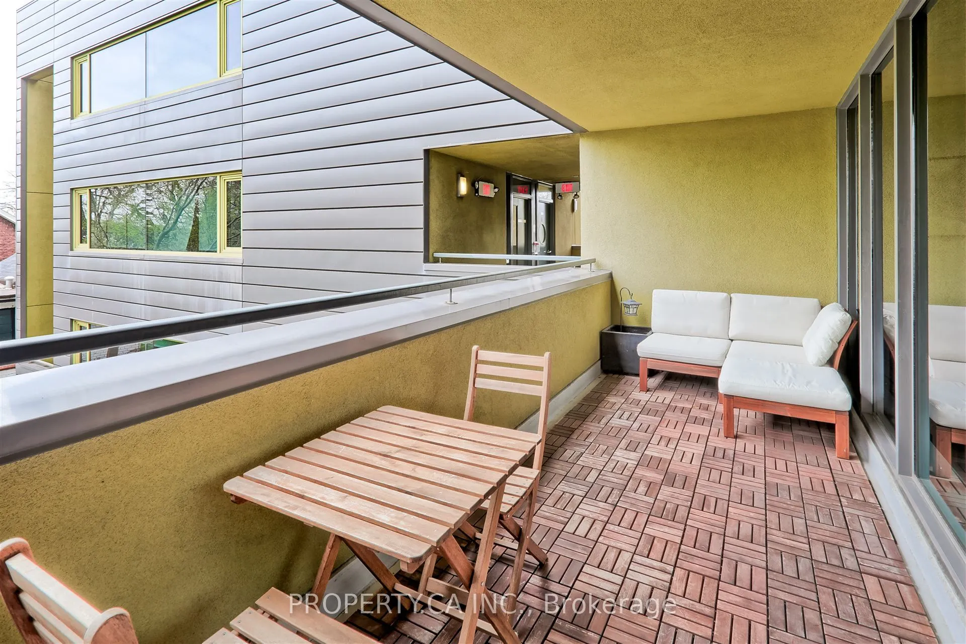 25 Ritchie Avenue, #303