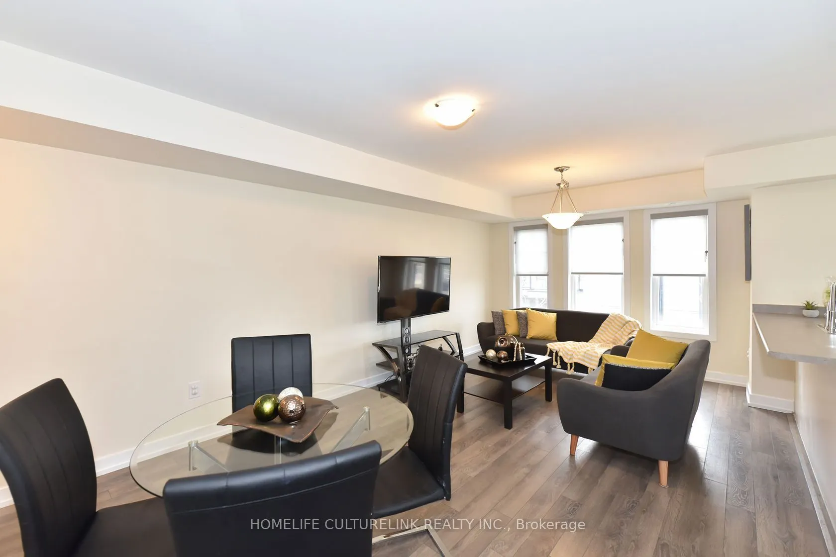 100 Parrotta Drive, #89