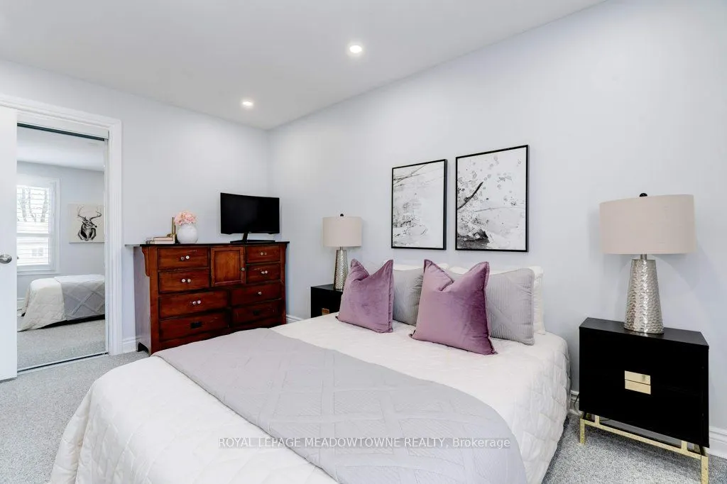 336 Queen Street S, #10