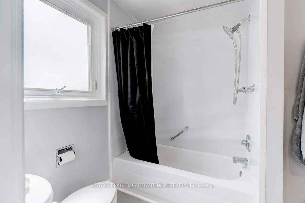 336 Queen Street S, #10