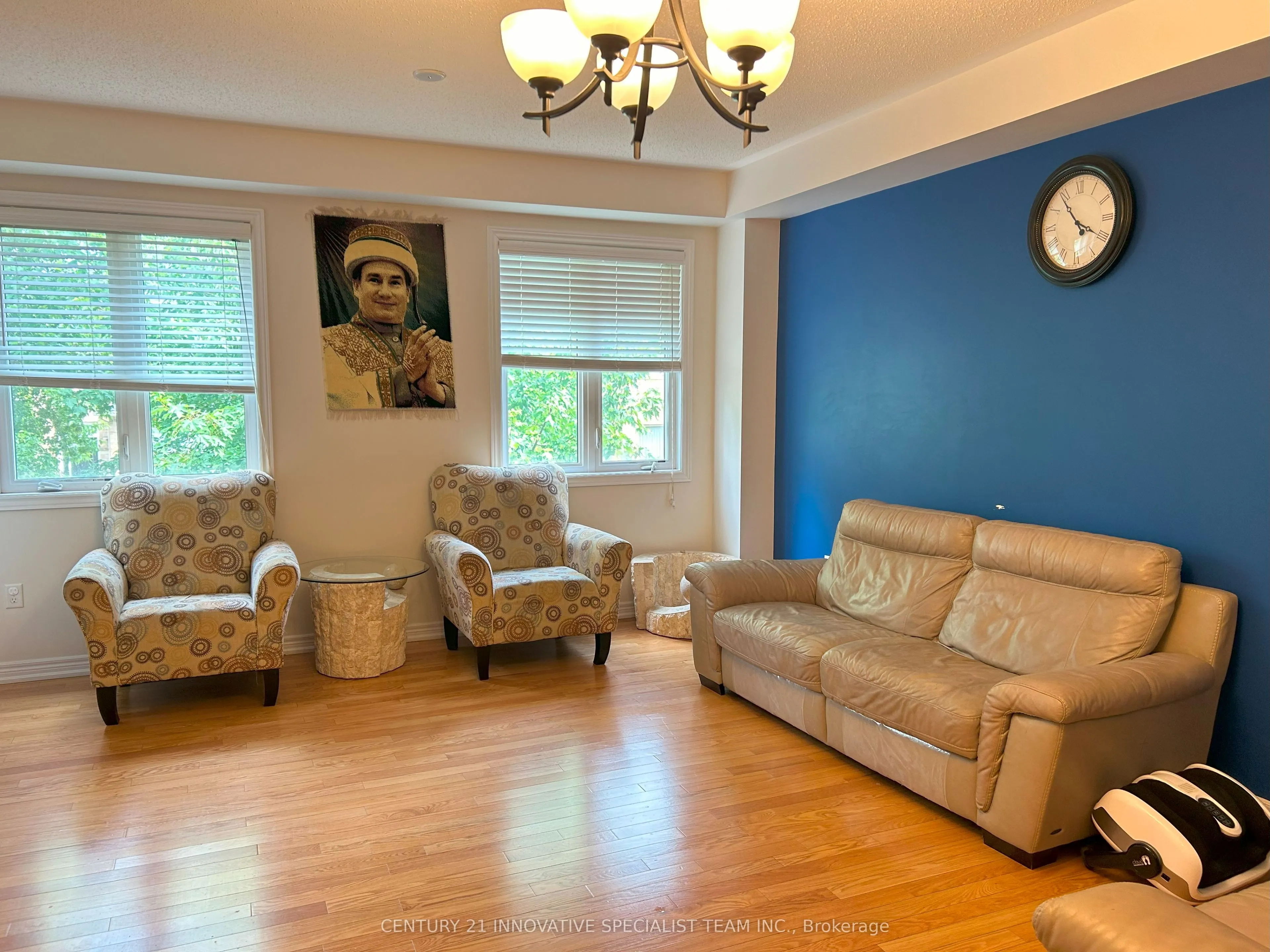 1324 Granrock Crescent