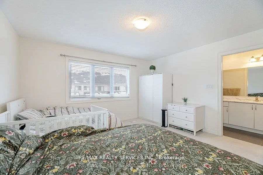 7 Lady Evelyn Crescent