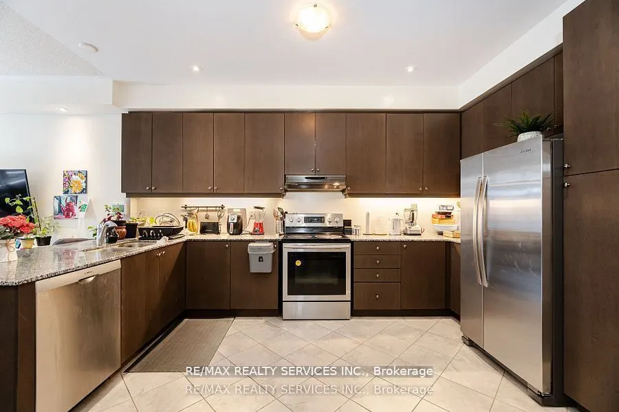 7 Lady Evelyn Crescent