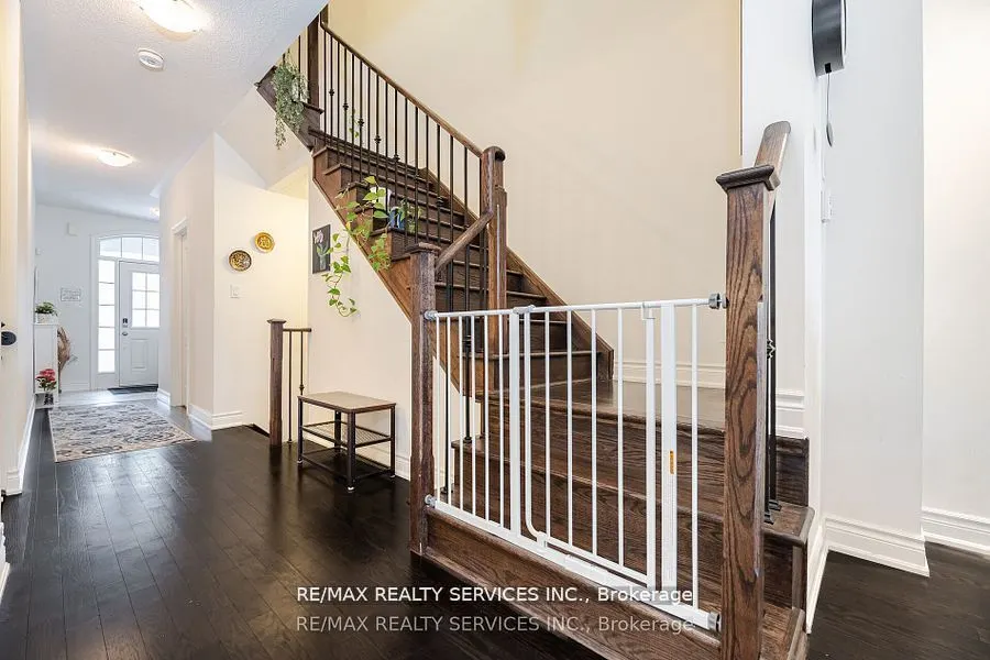 7 Lady Evelyn Crescent