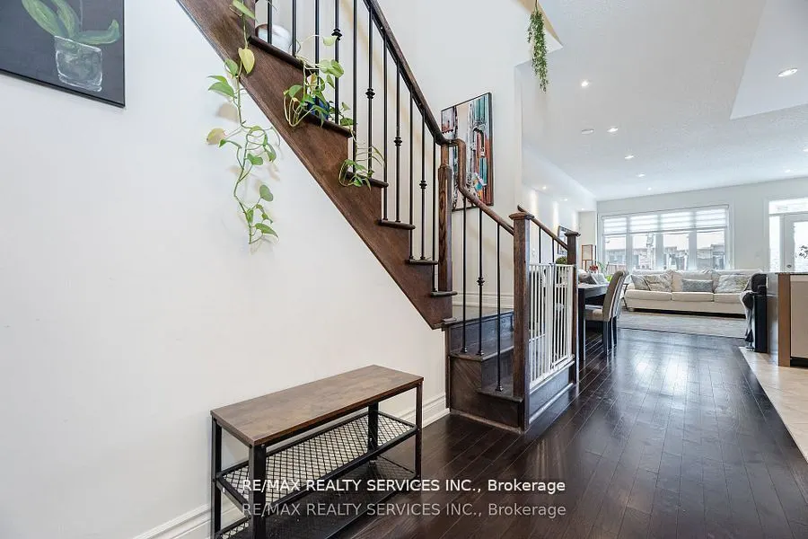 7 Lady Evelyn Crescent