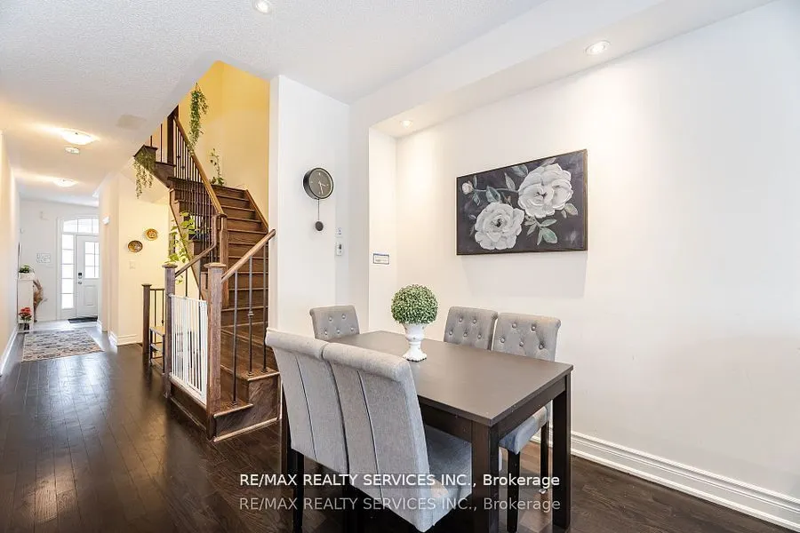 7 Lady Evelyn Crescent