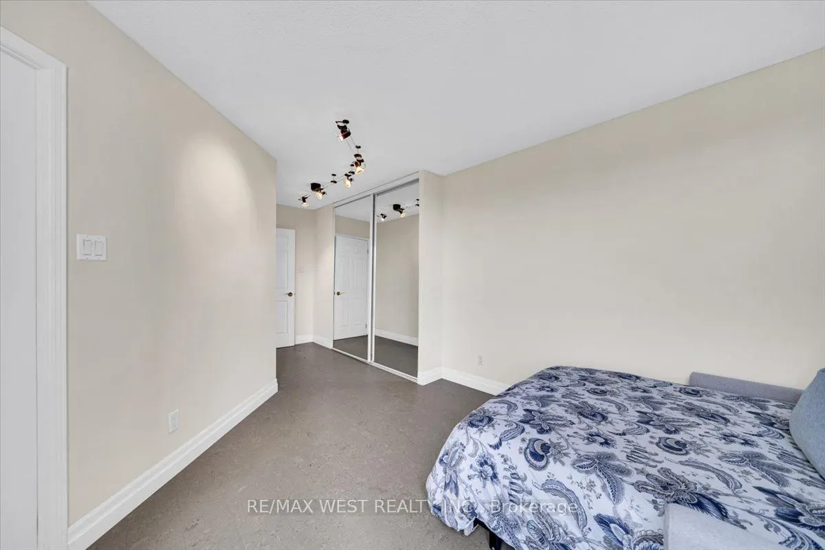 2285 Lake Shore Boulevard W, #1608