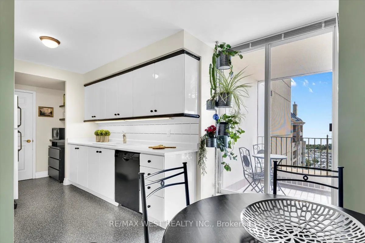 2285 Lake Shore Boulevard W, #1608