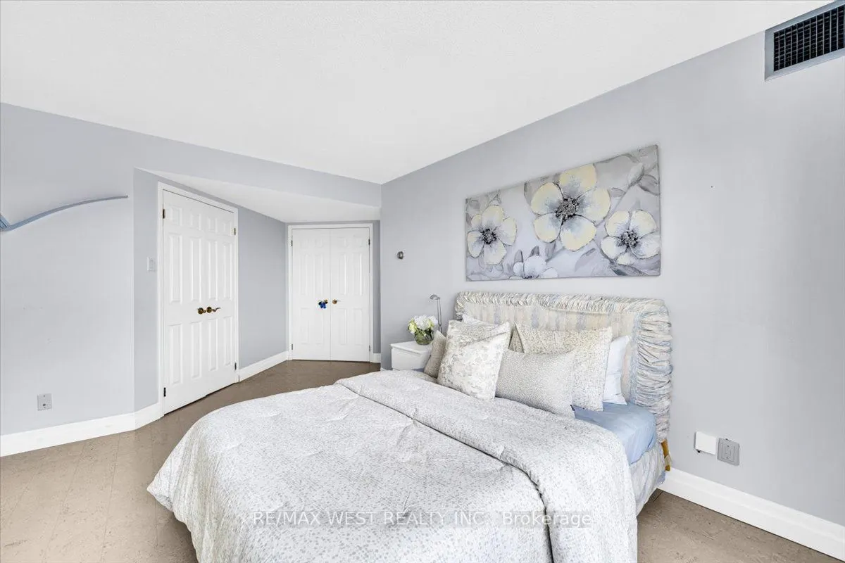2285 Lake Shore Boulevard W, #1608