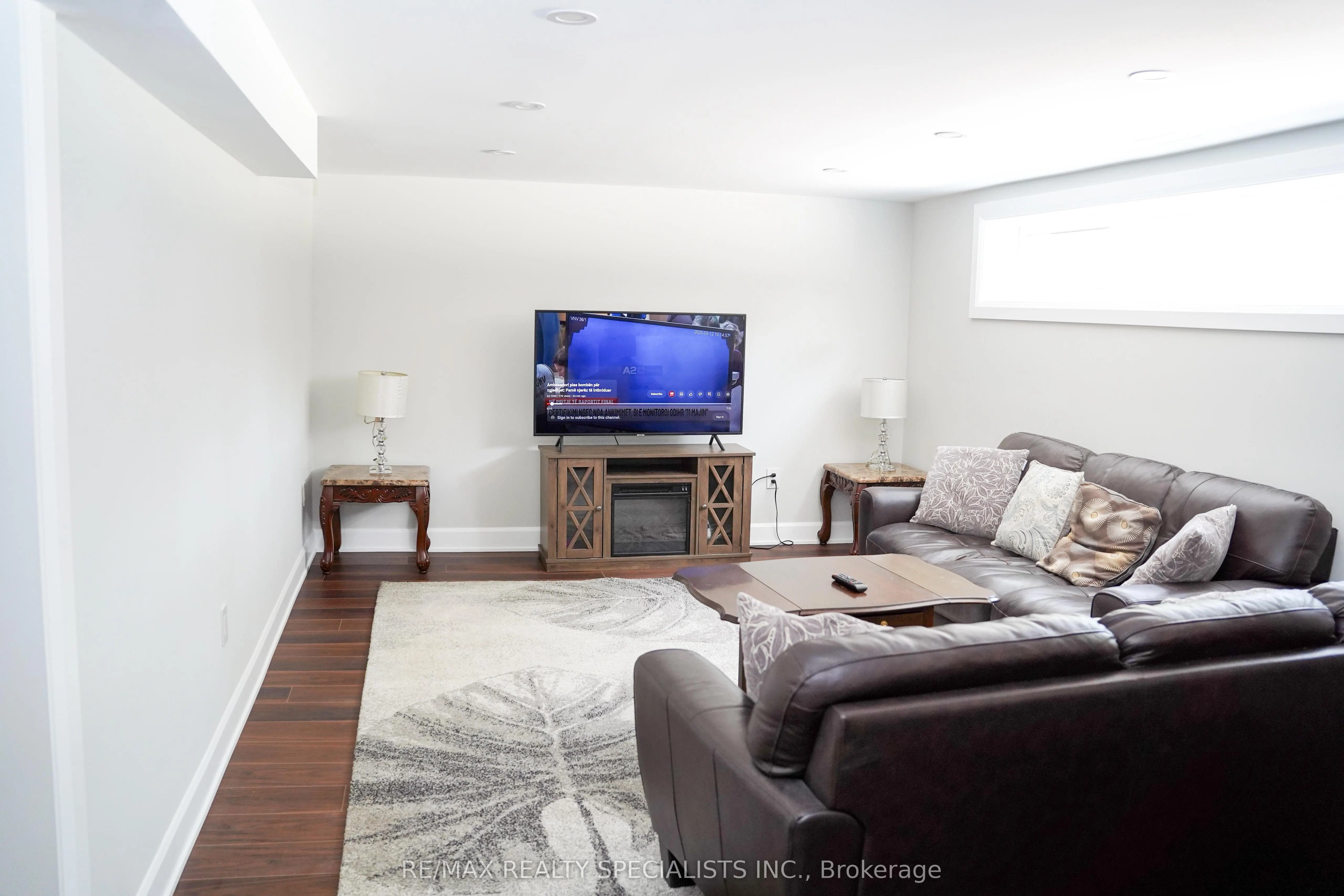 52 Robinglade Drive