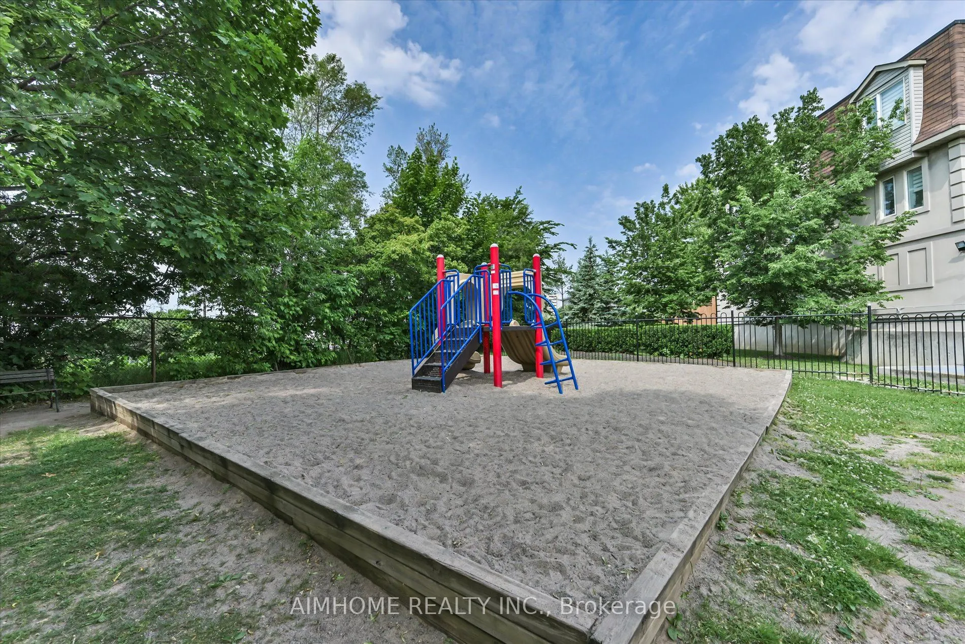 55 George Appleton Way, #1036
