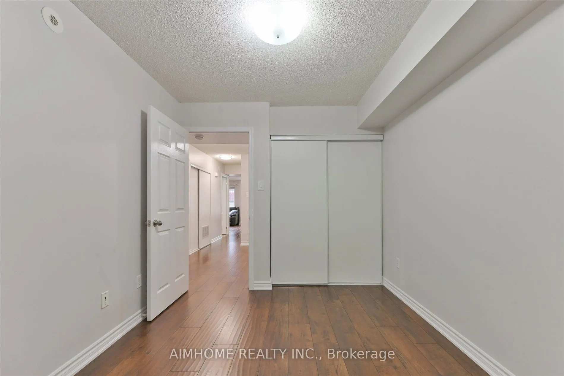 55 George Appleton Way, #1036