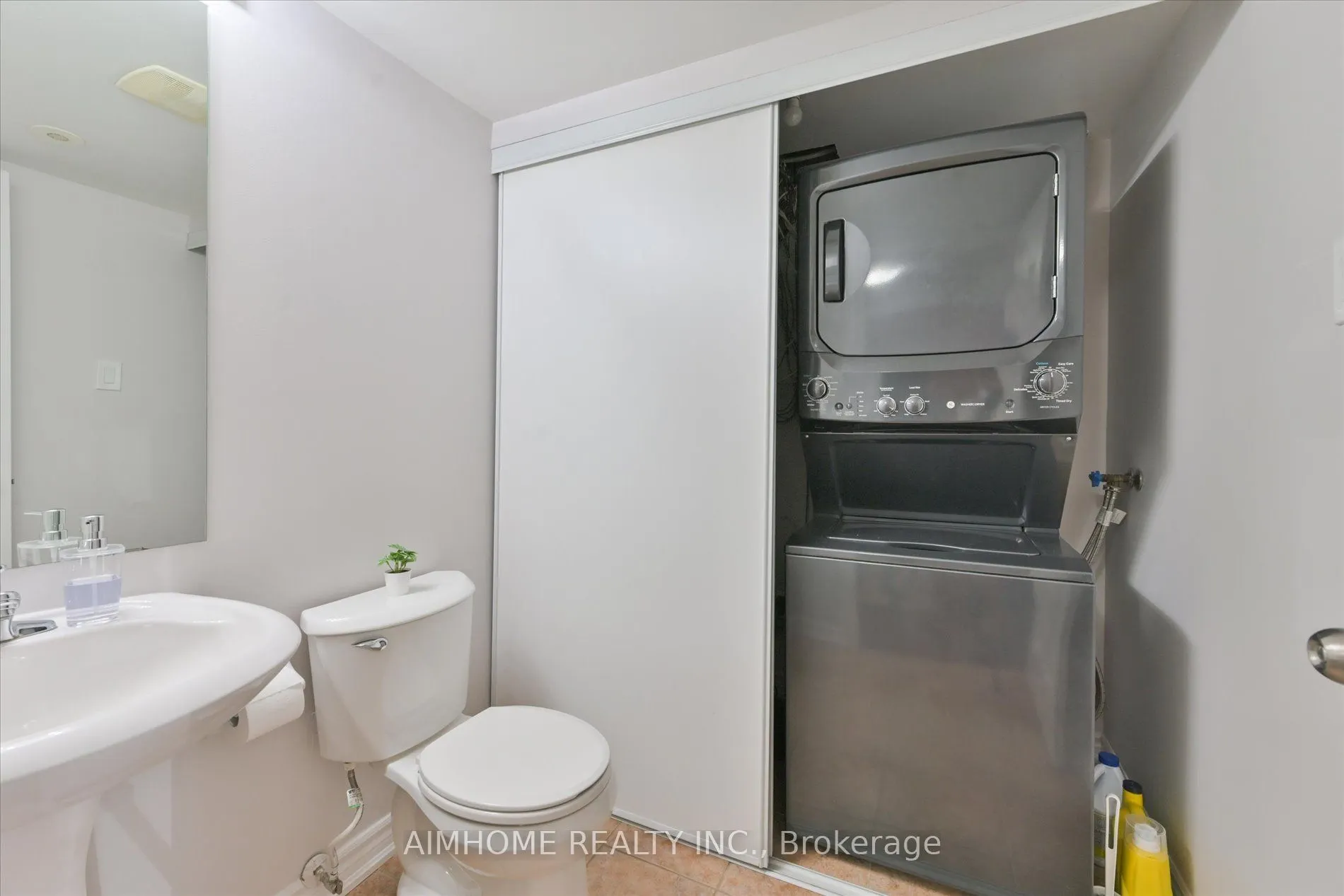 55 George Appleton Way, #1036