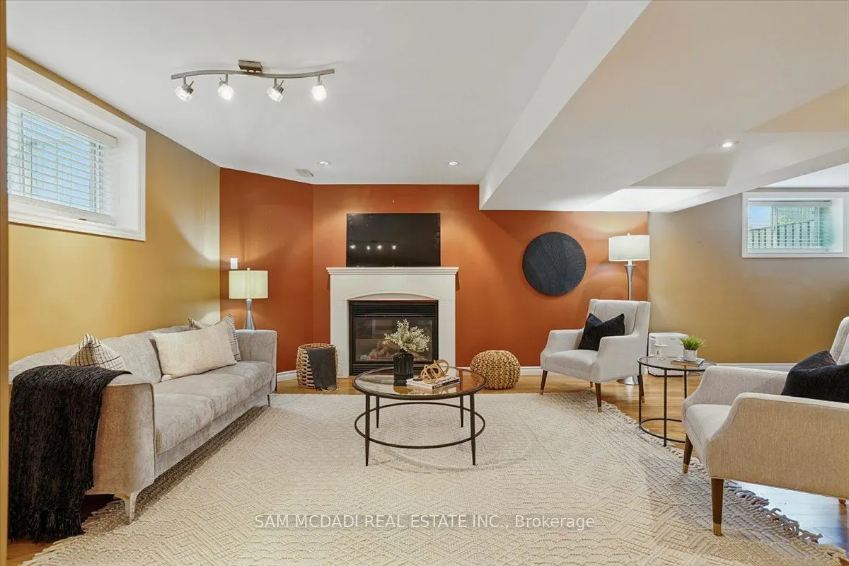 3 Maude Court