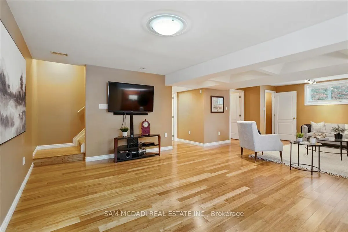 3 Maude Court