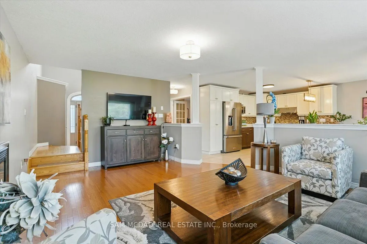 3 Maude Court