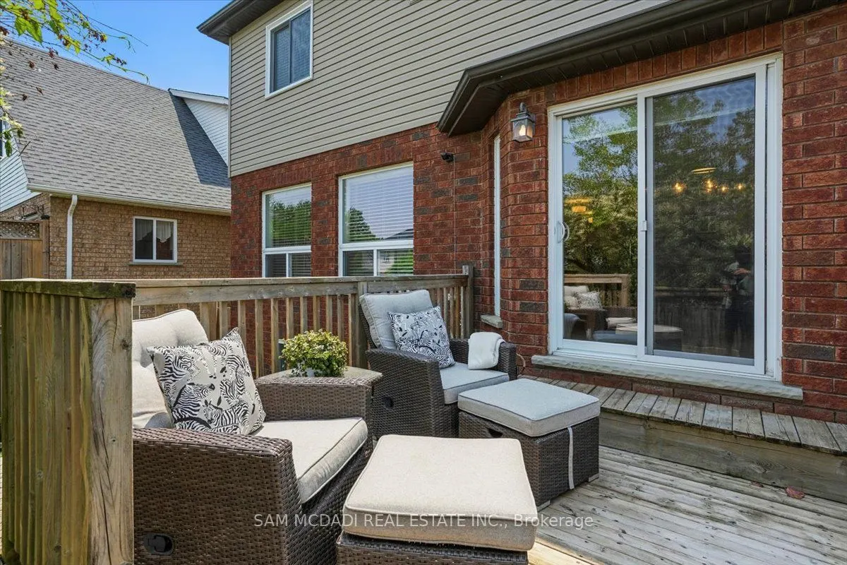 3 Maude Court