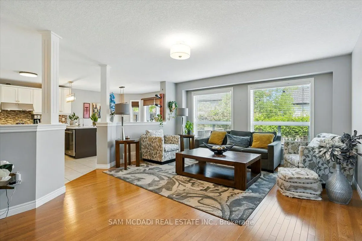 3 Maude Court