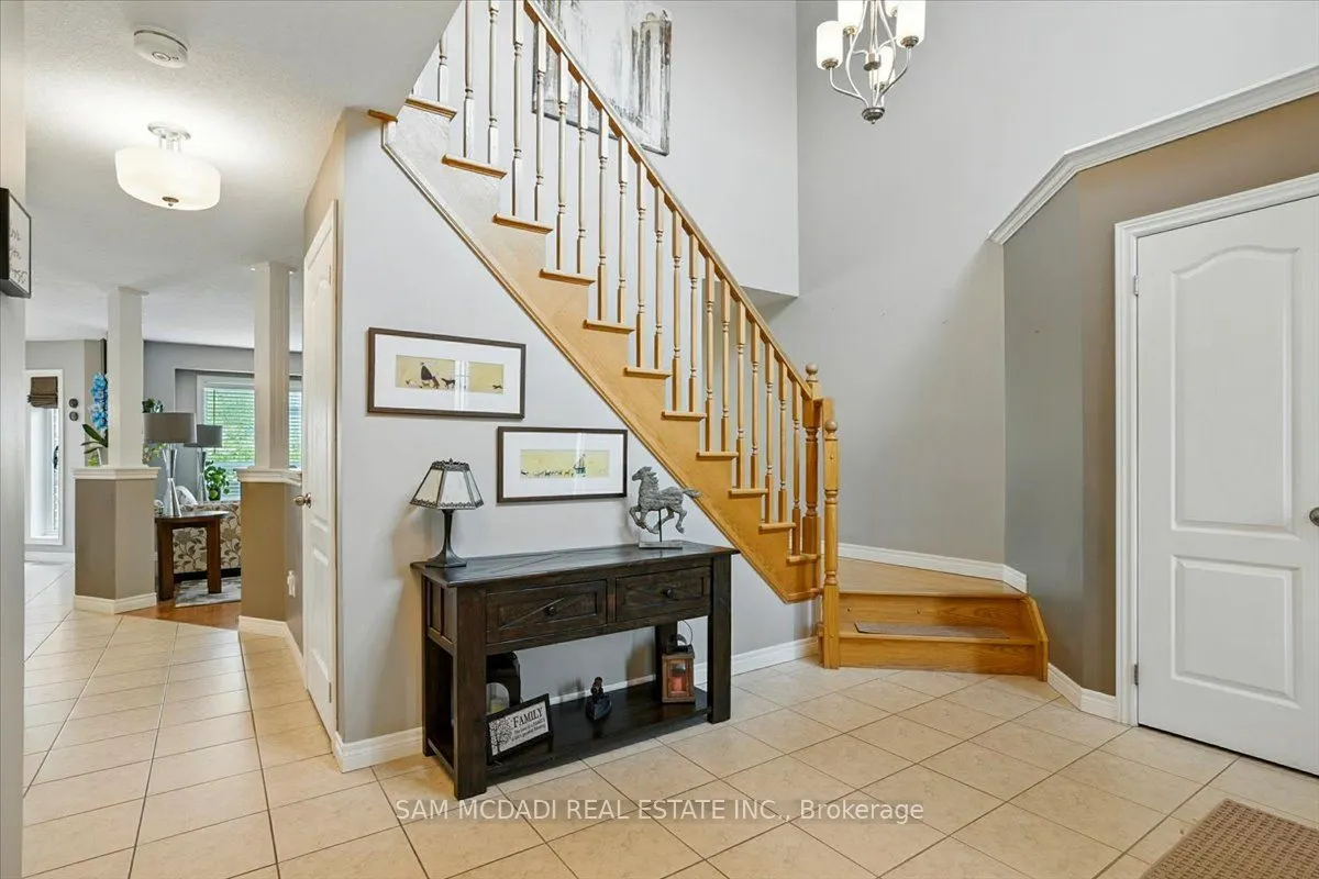 3 Maude Court