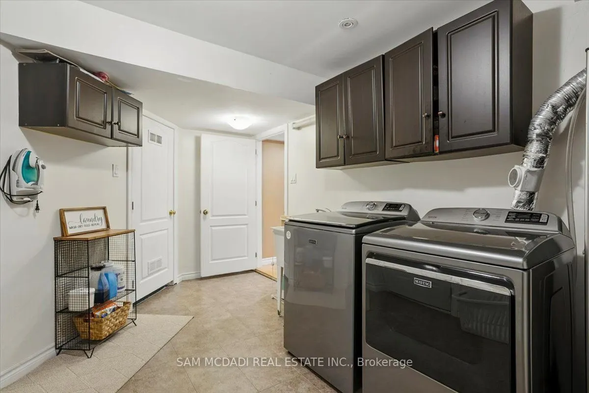 3 Maude Court