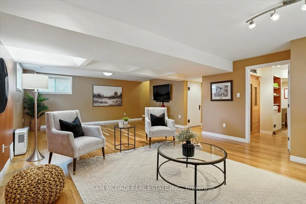 3 Maude Court