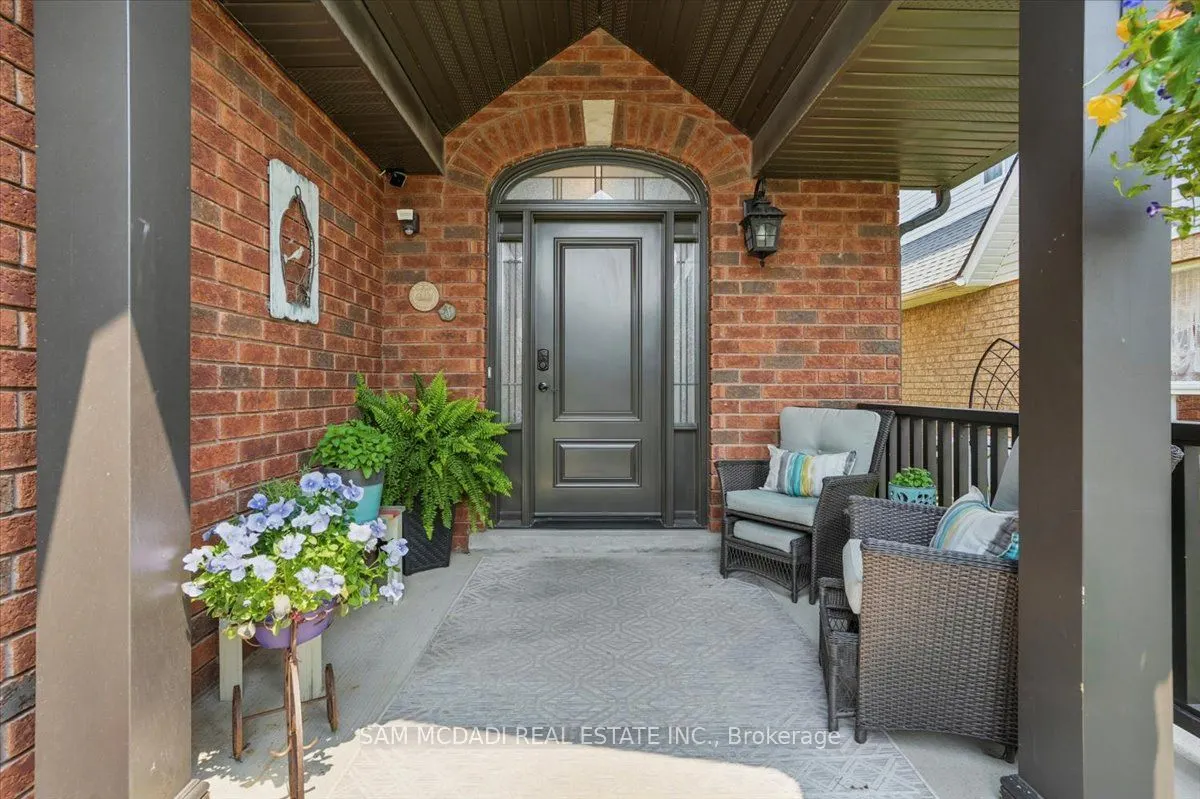 3 Maude Court