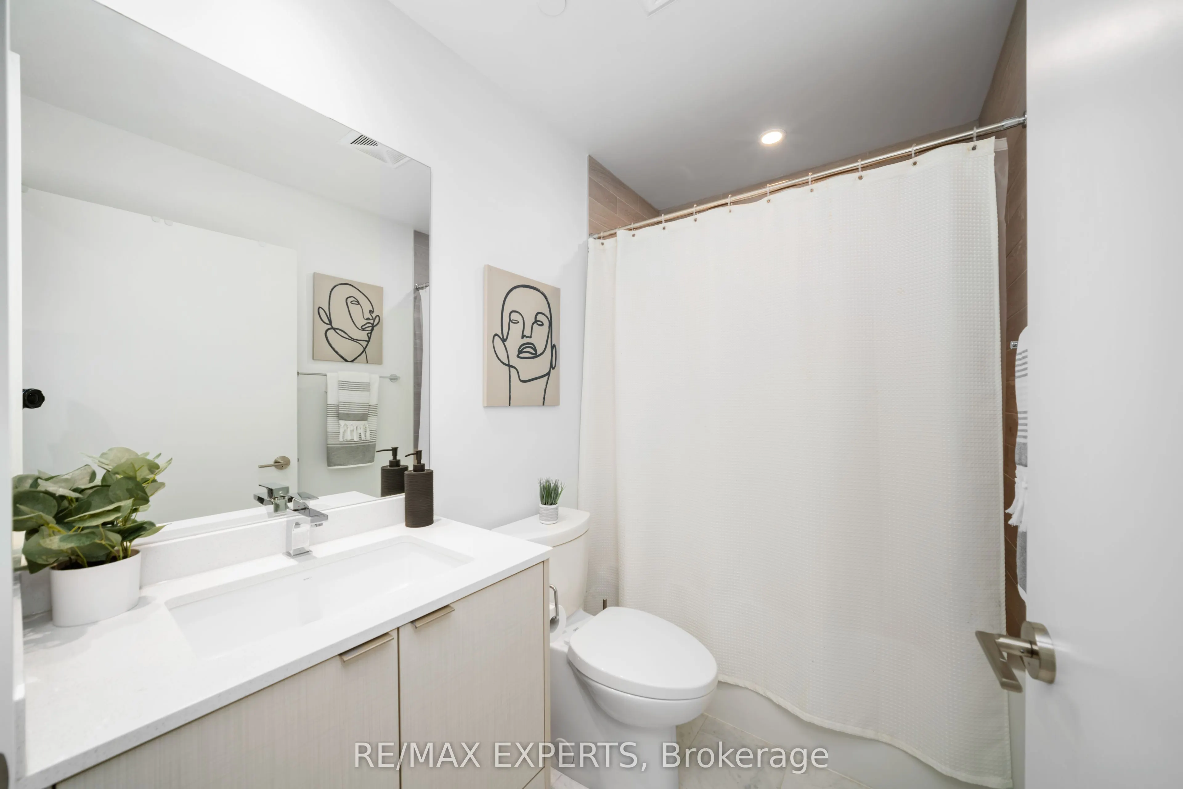 1926 Lake Shore Boulevard W, #2512