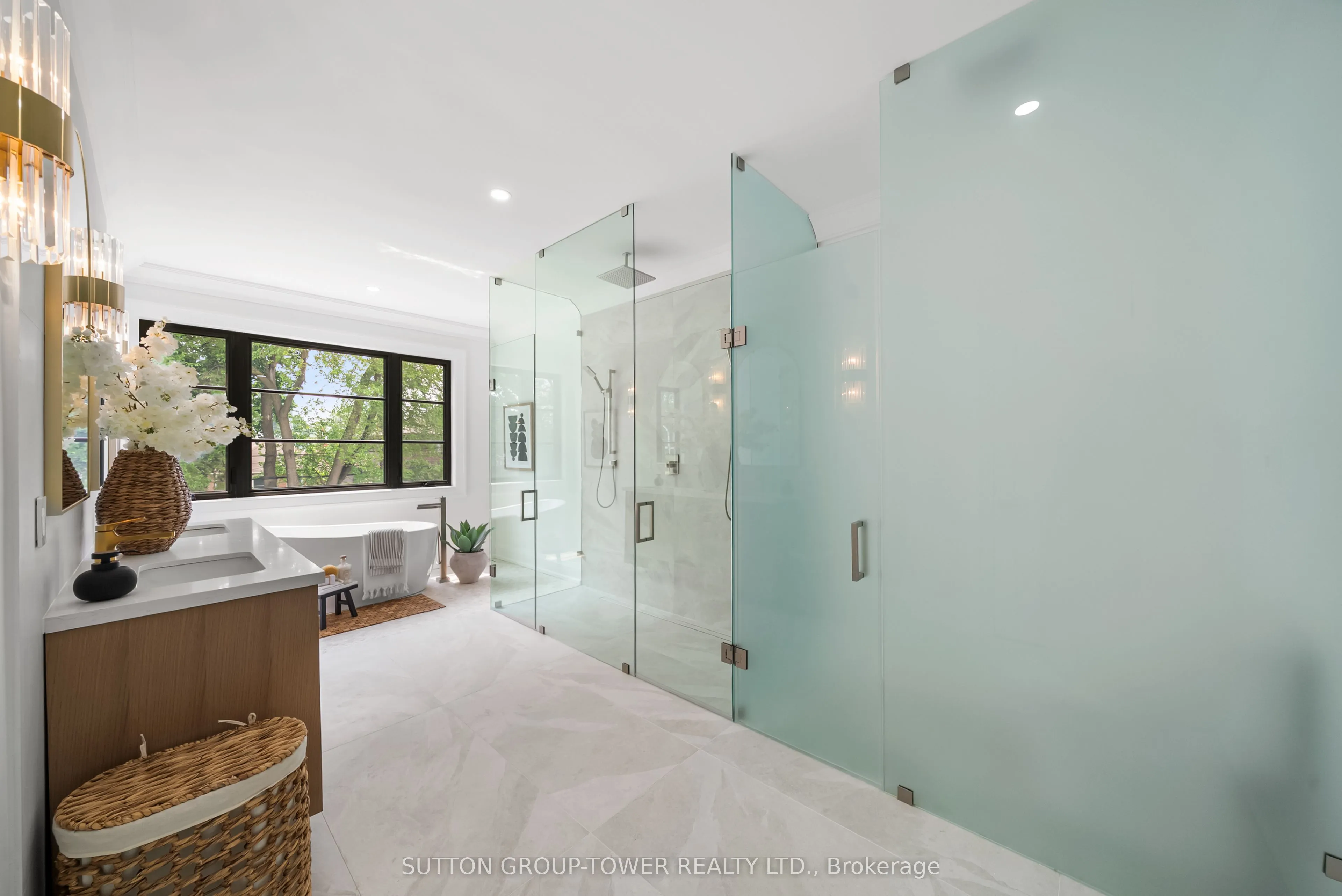 121 Edgecroft Road