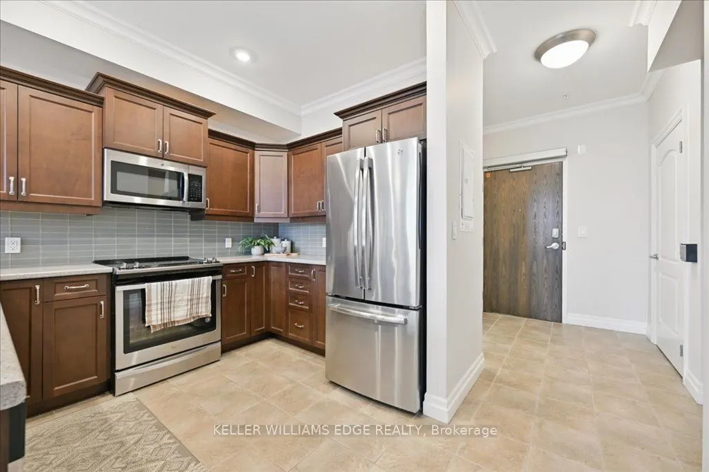 3290 New Street, #607
