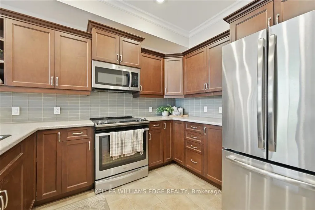 3290 New Street, #607
