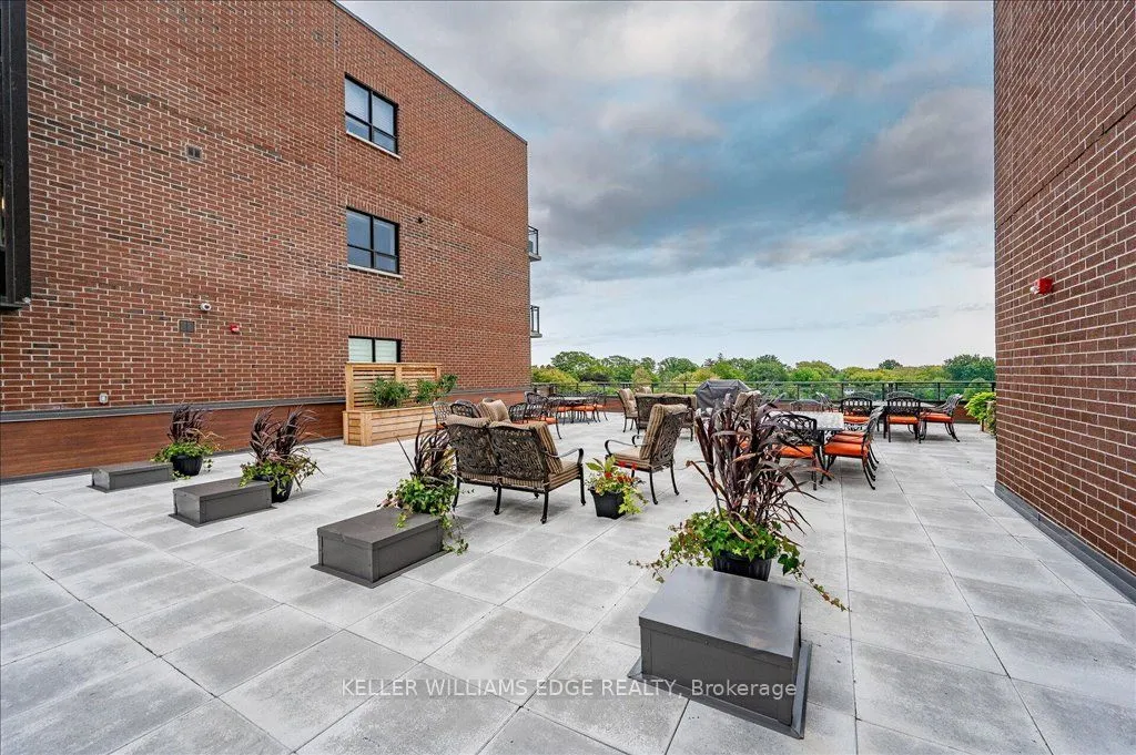 3290 New Street, #607