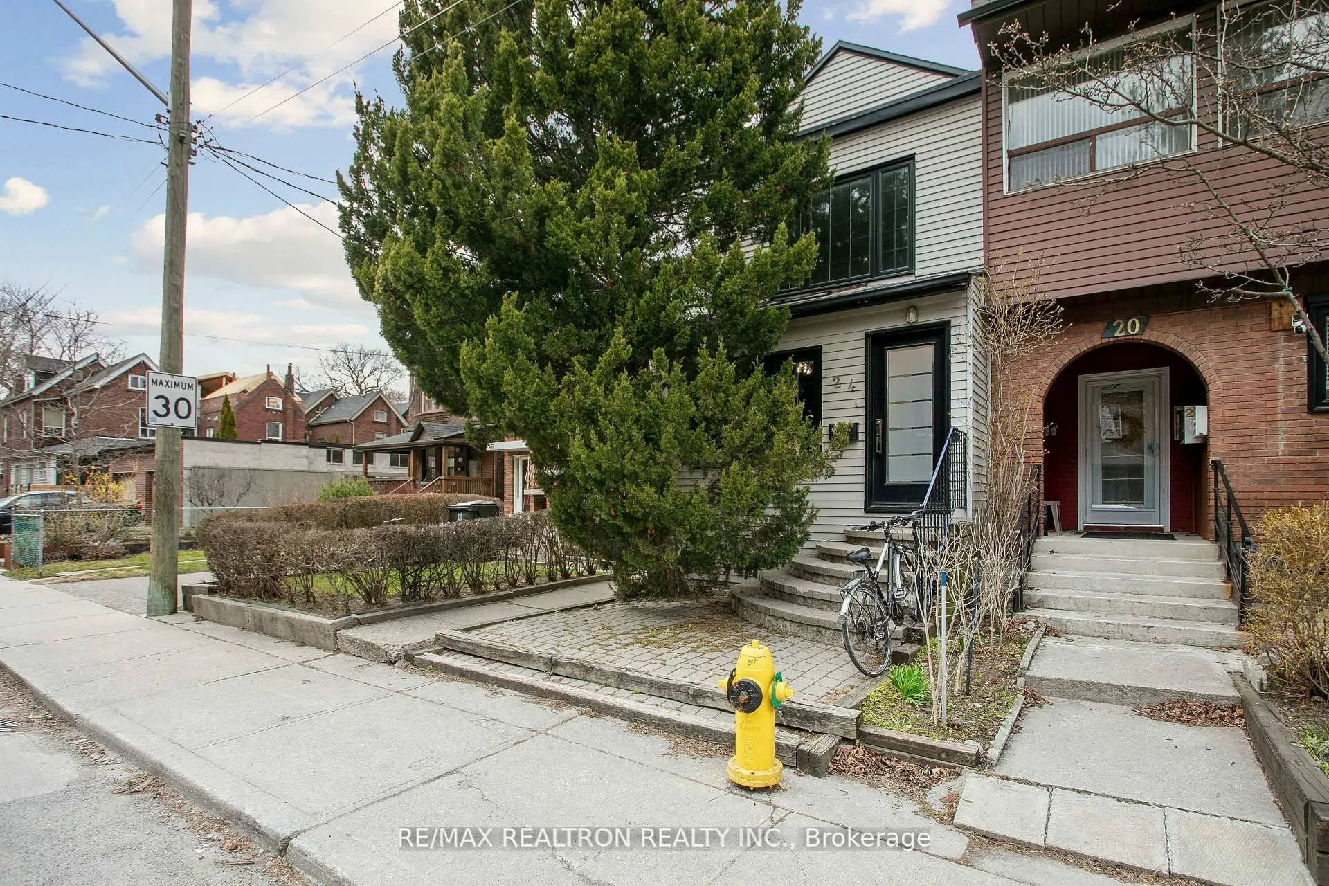 24 Marion Street