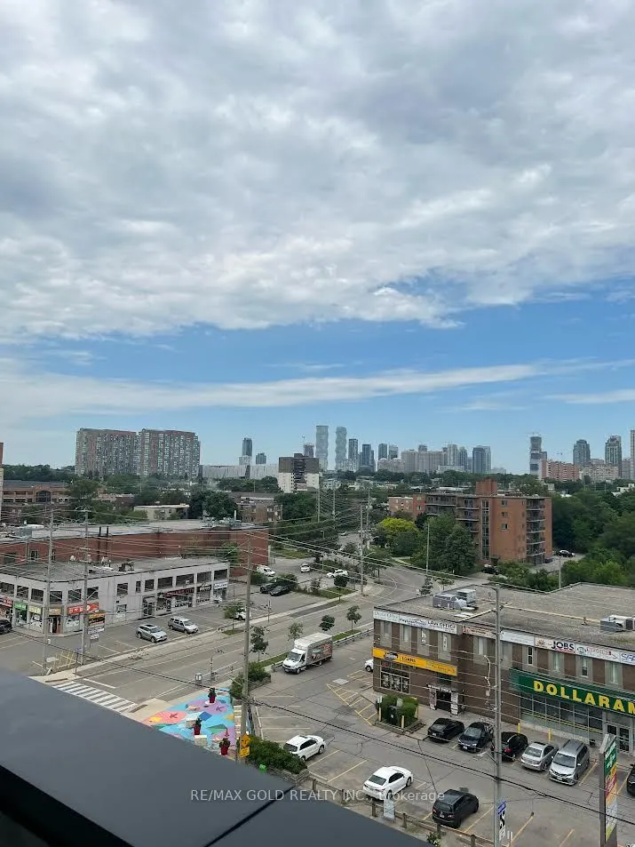 86 Dundas Street, #706