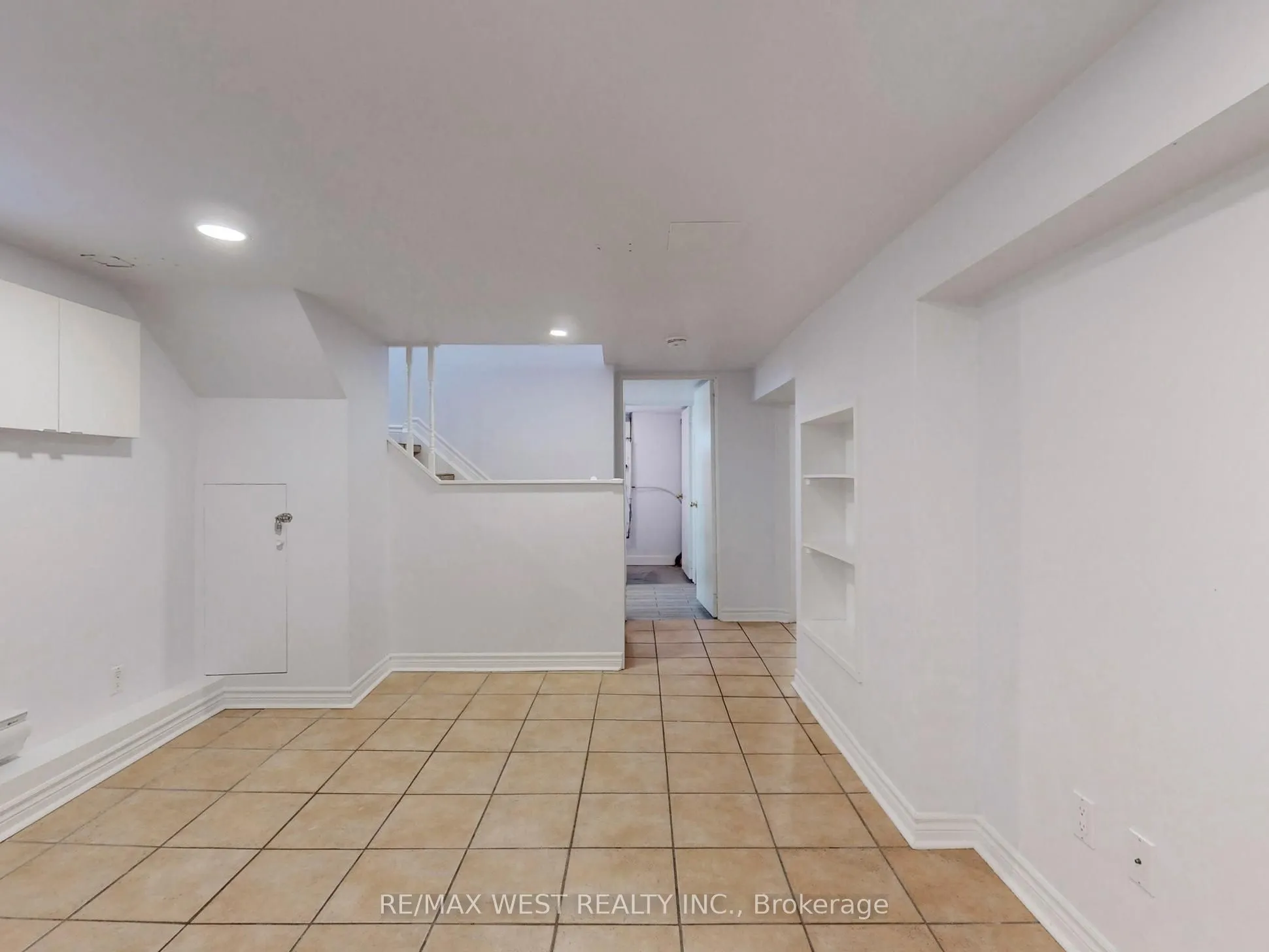 206 Howard Park Avenue