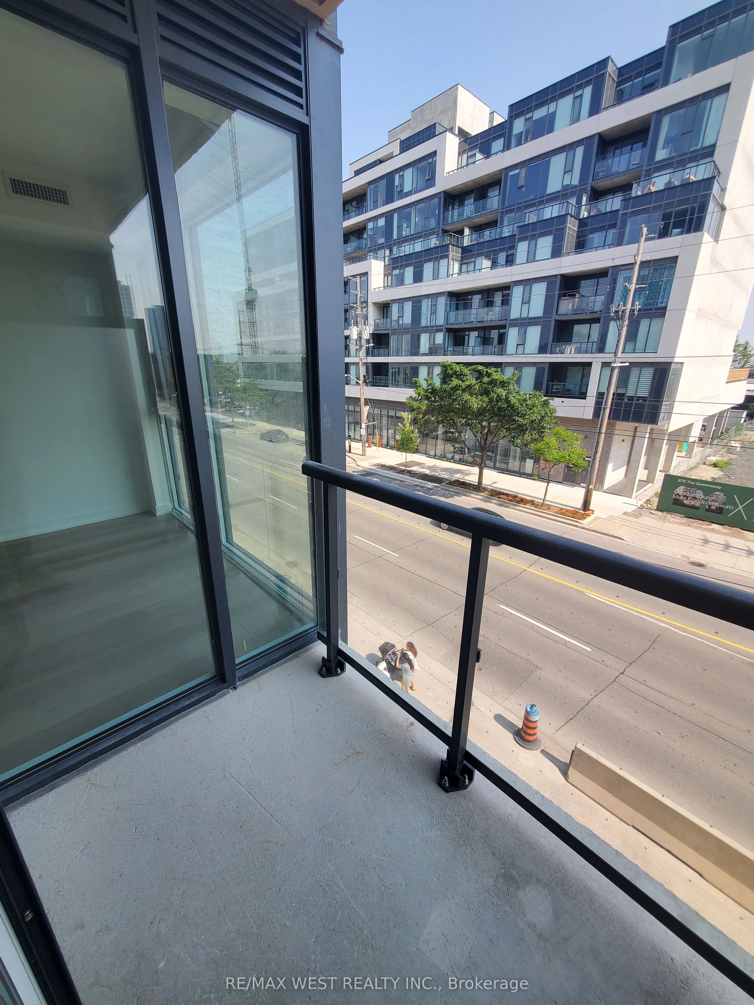 6 Chartwell Road, #307