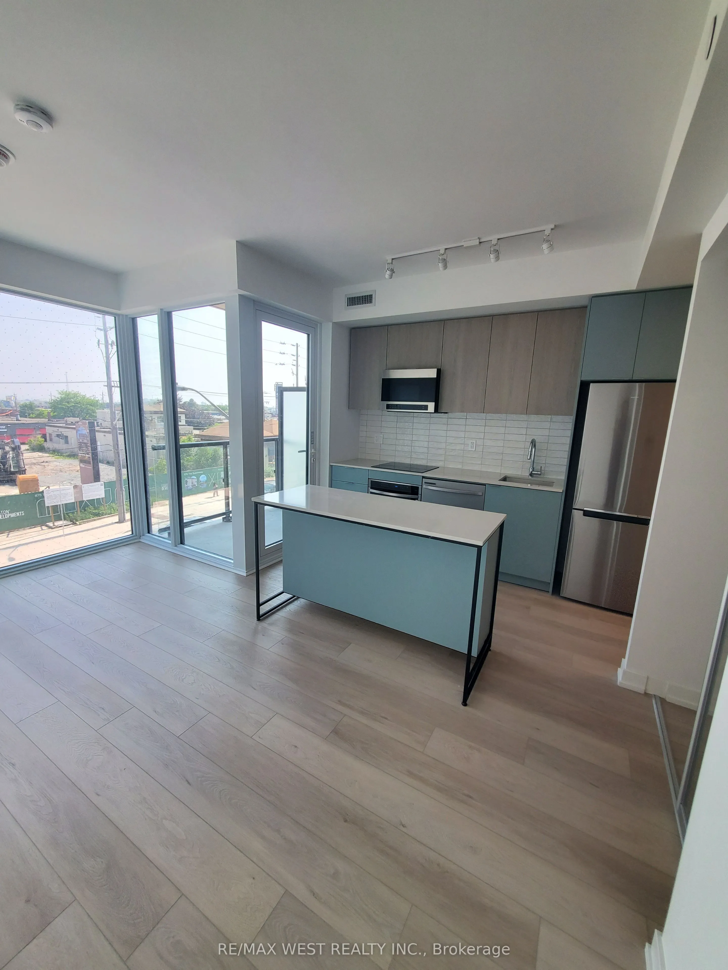 6 Chartwell Road, #307