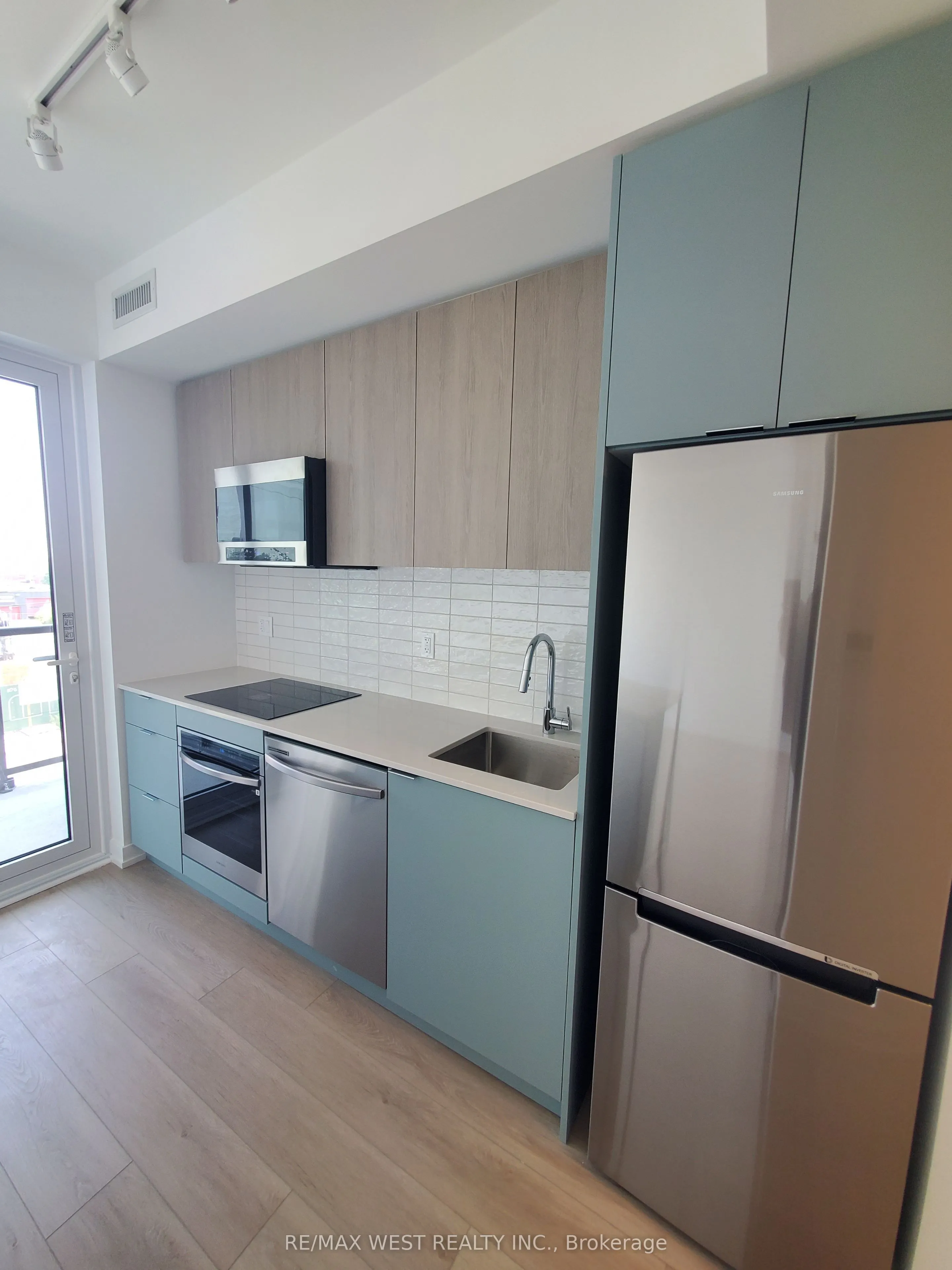 6 Chartwell Road, #307