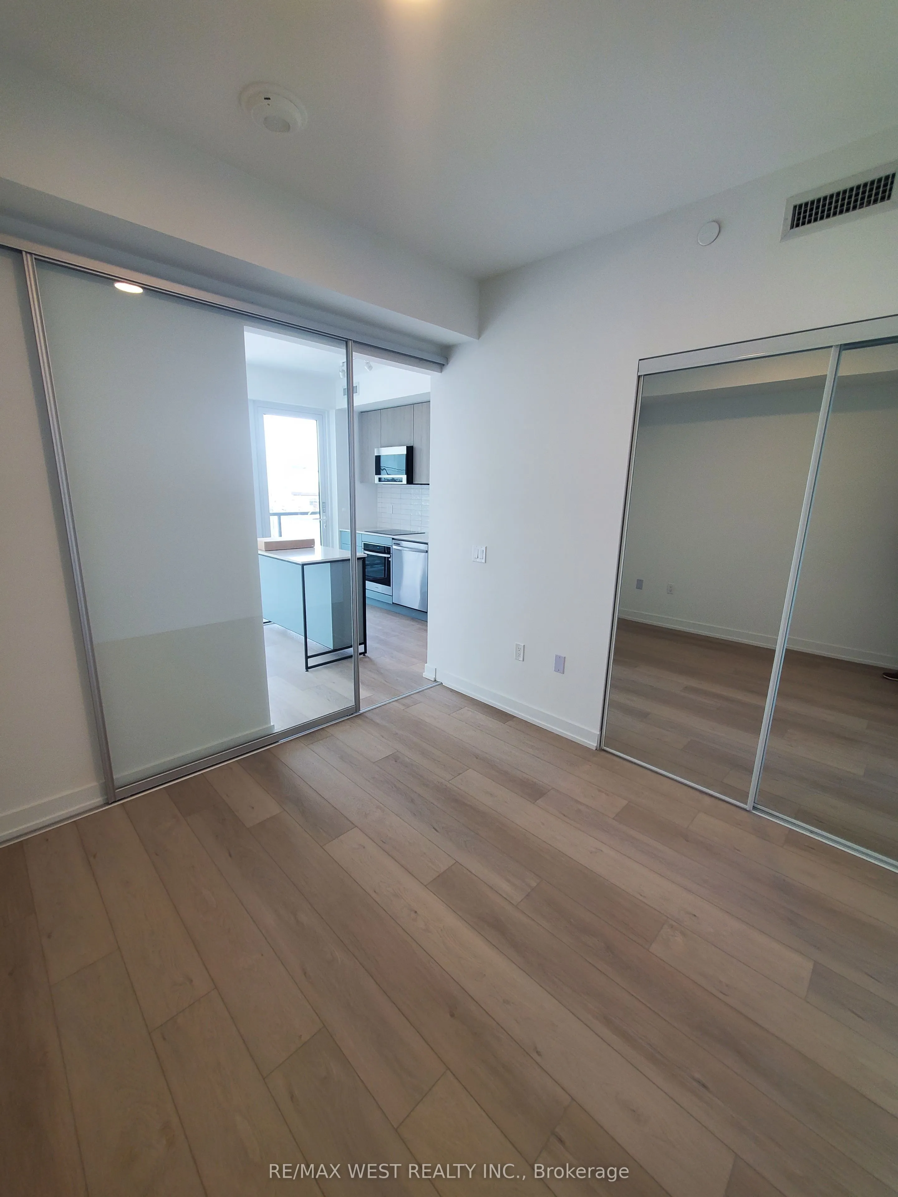 6 Chartwell Road, #307