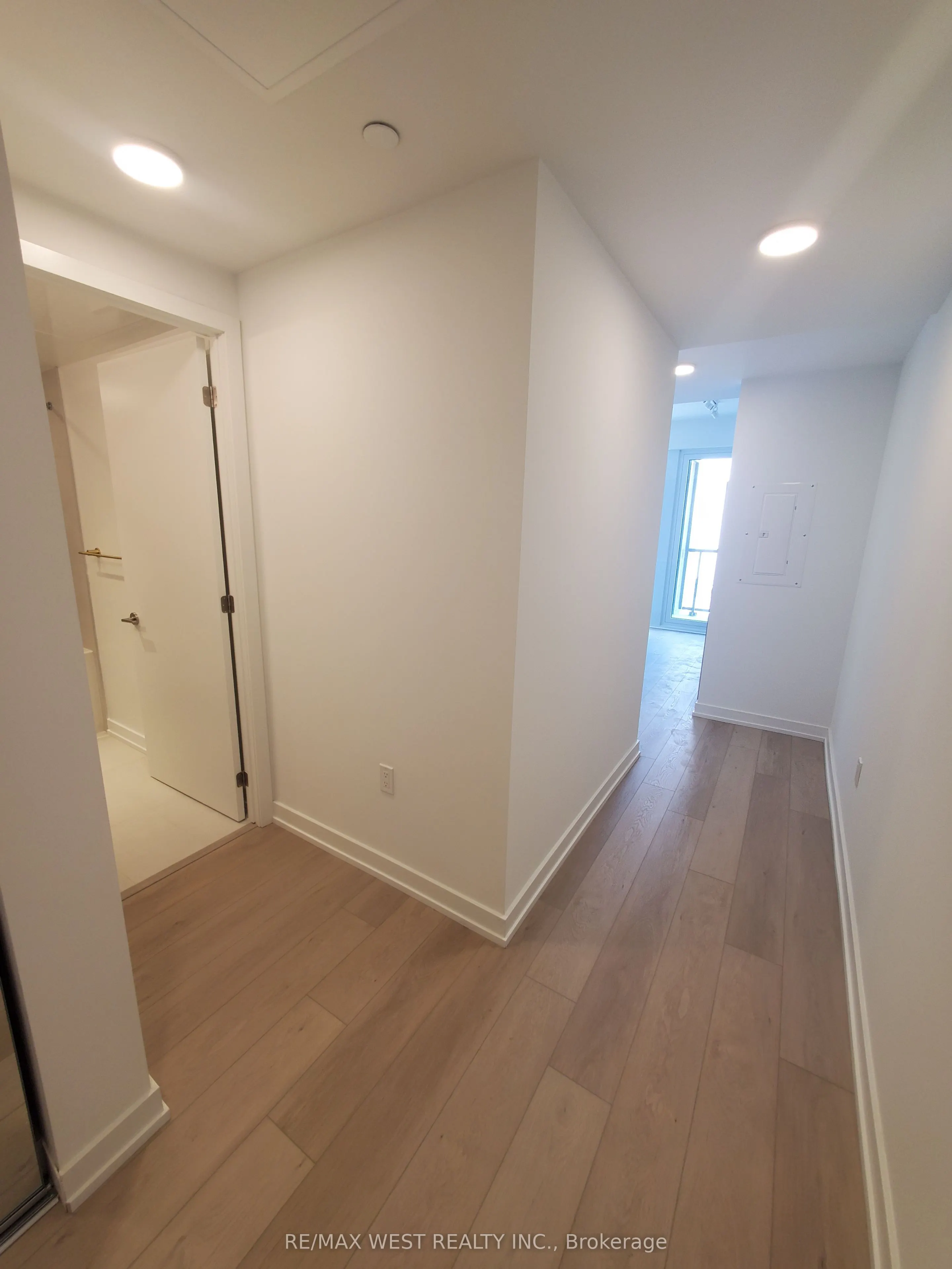 6 Chartwell Road, #307