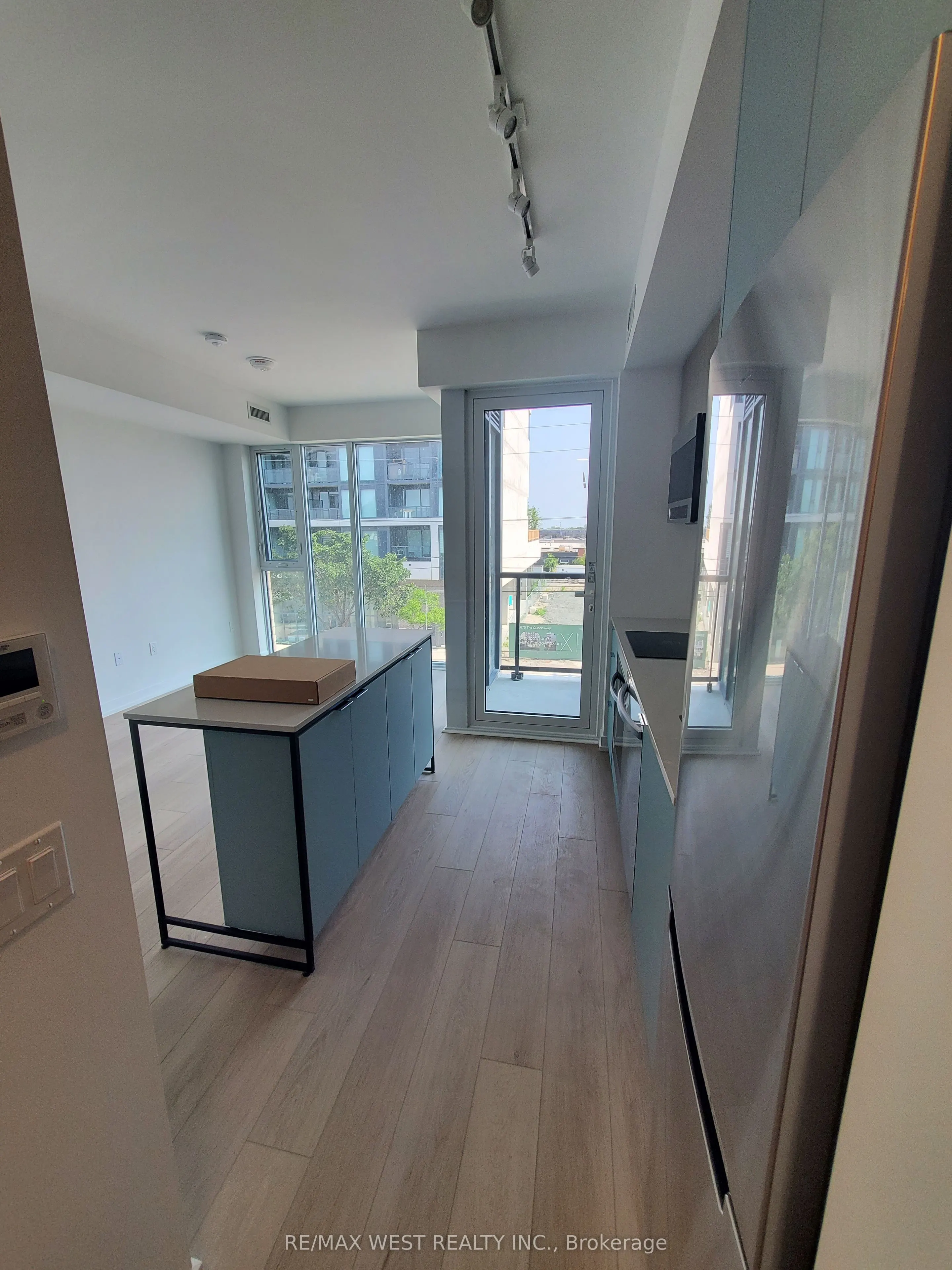 6 Chartwell Road, #307