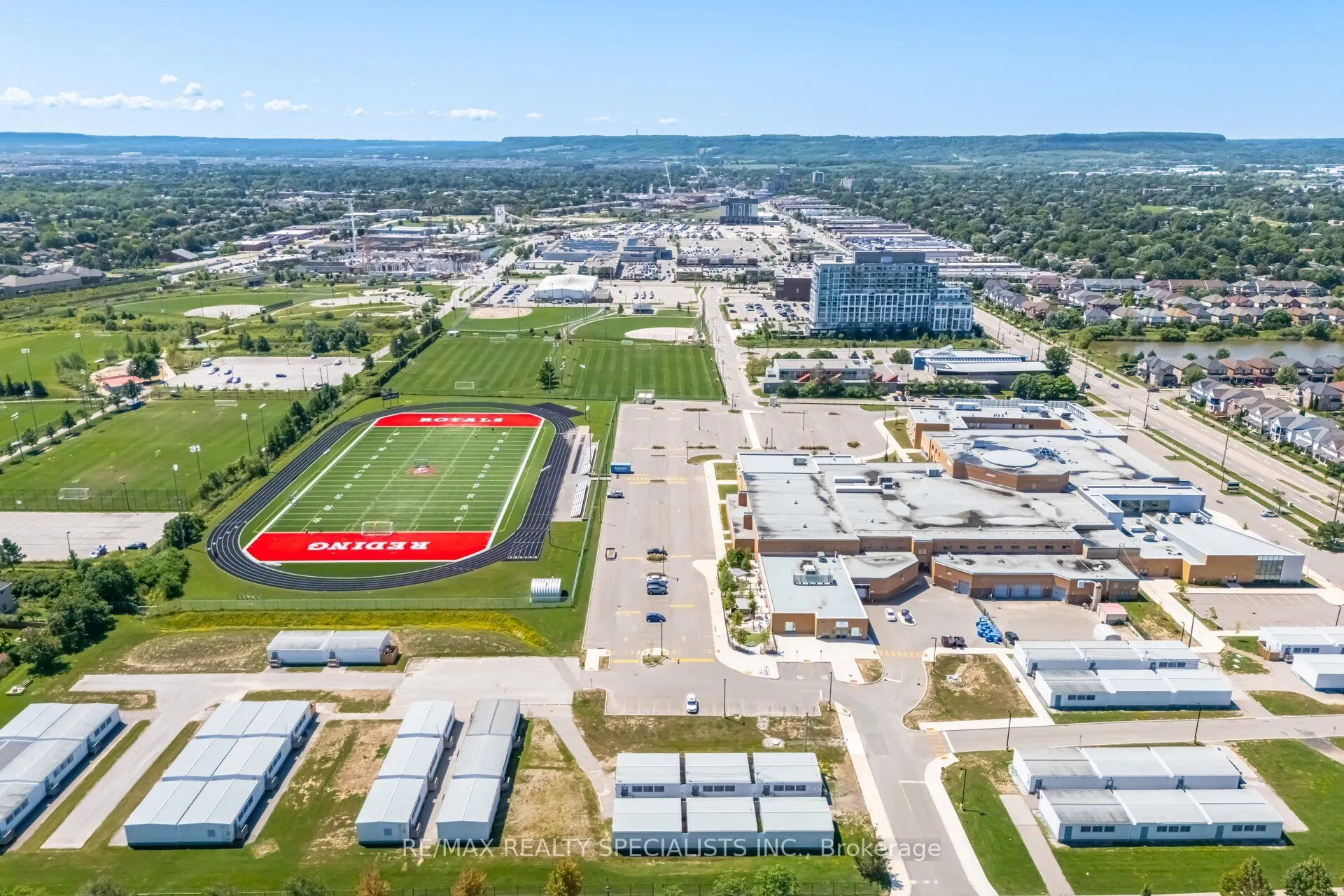 1450 MAIN Street E, #214