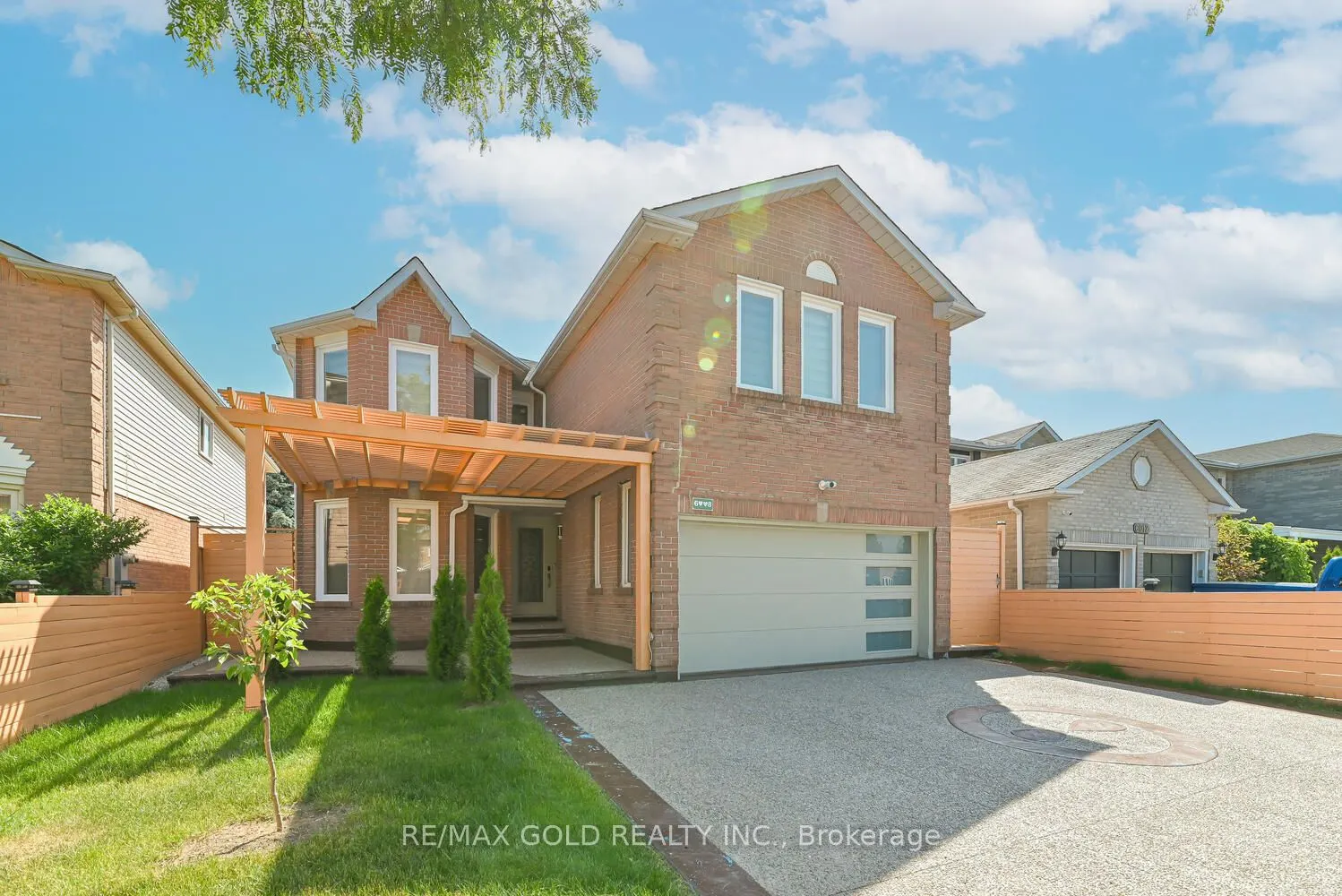 6008 Grossbeak Drive