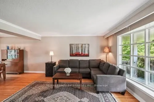 2655 Bushland Crescent