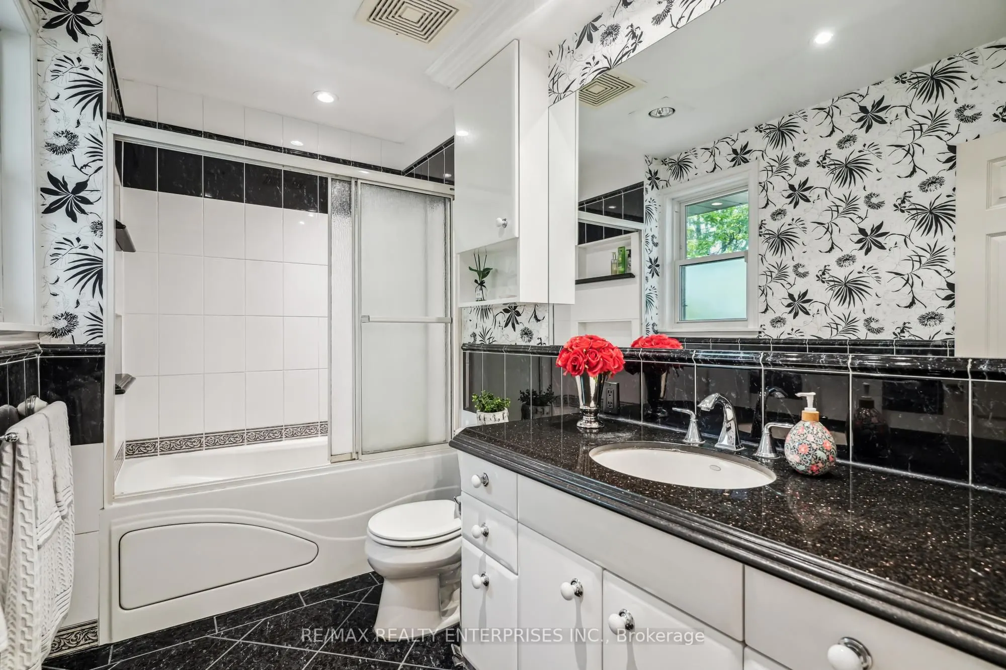 2655 Bushland Crescent