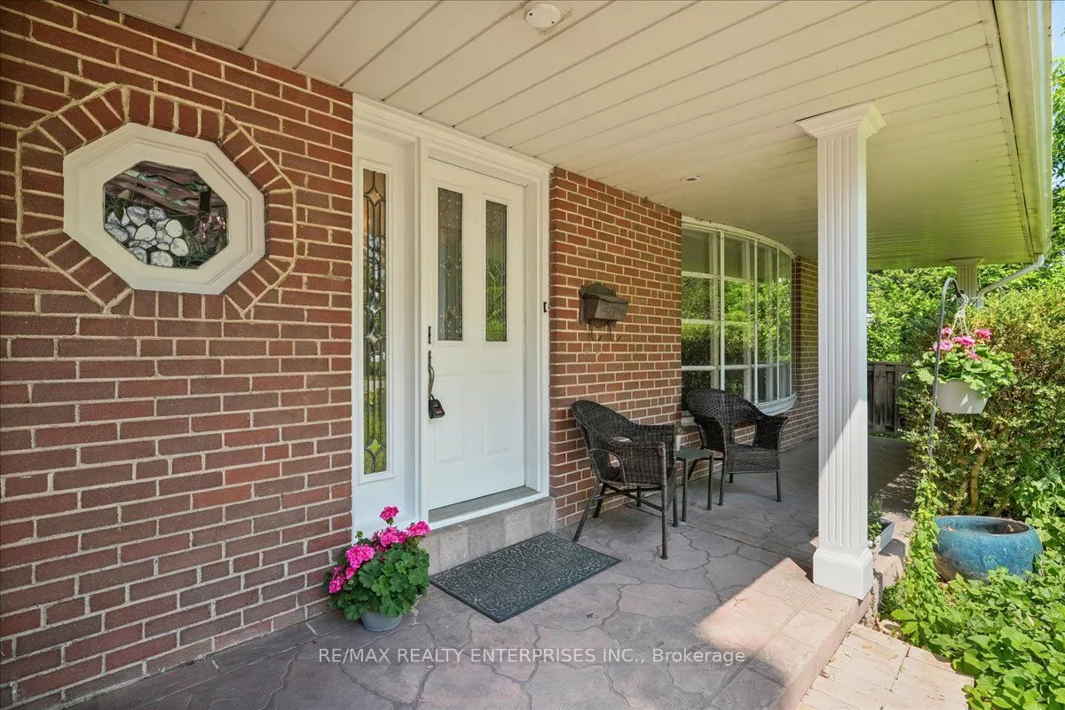 2655 Bushland Crescent
