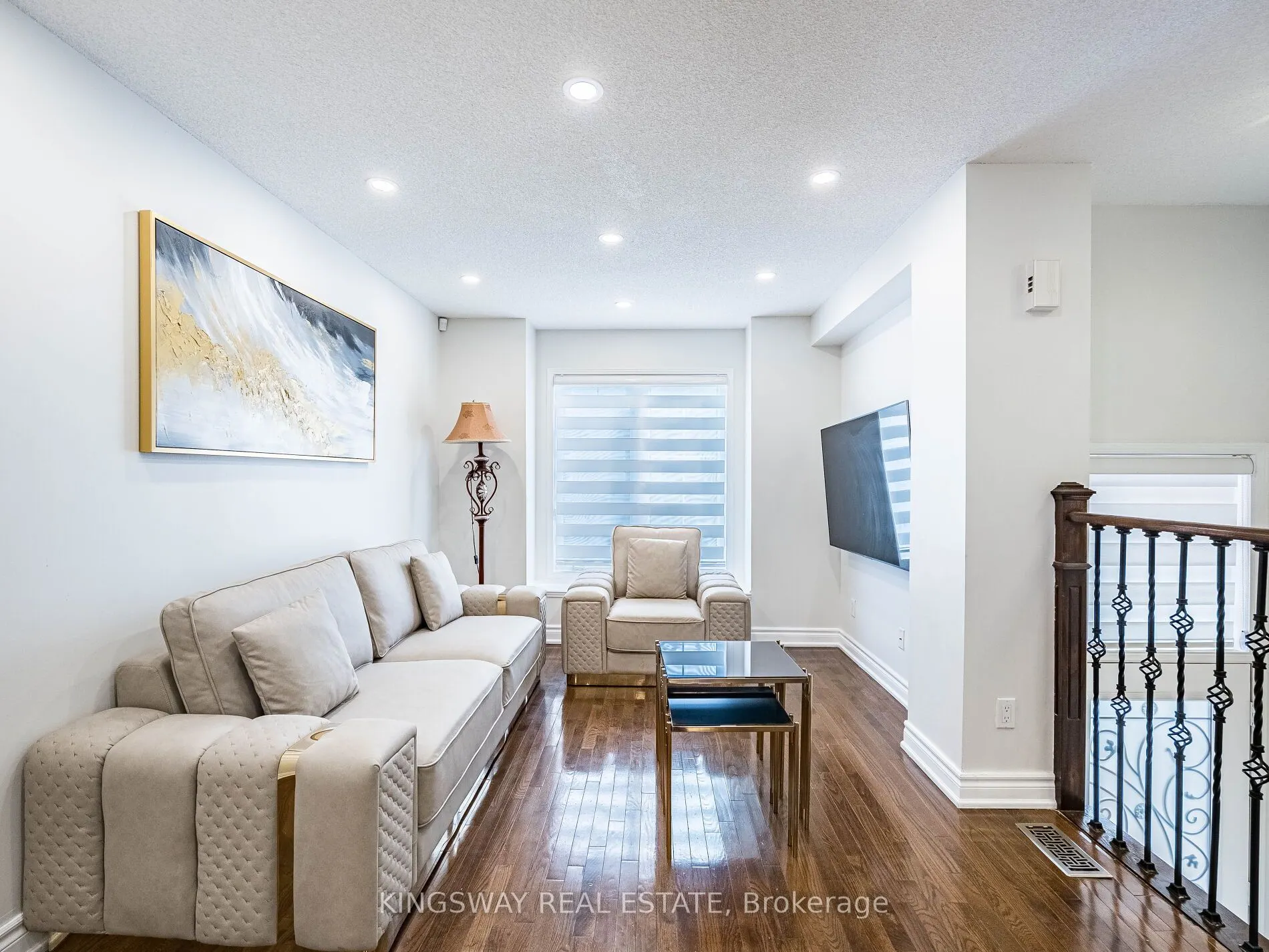 3221 Redpath Circle