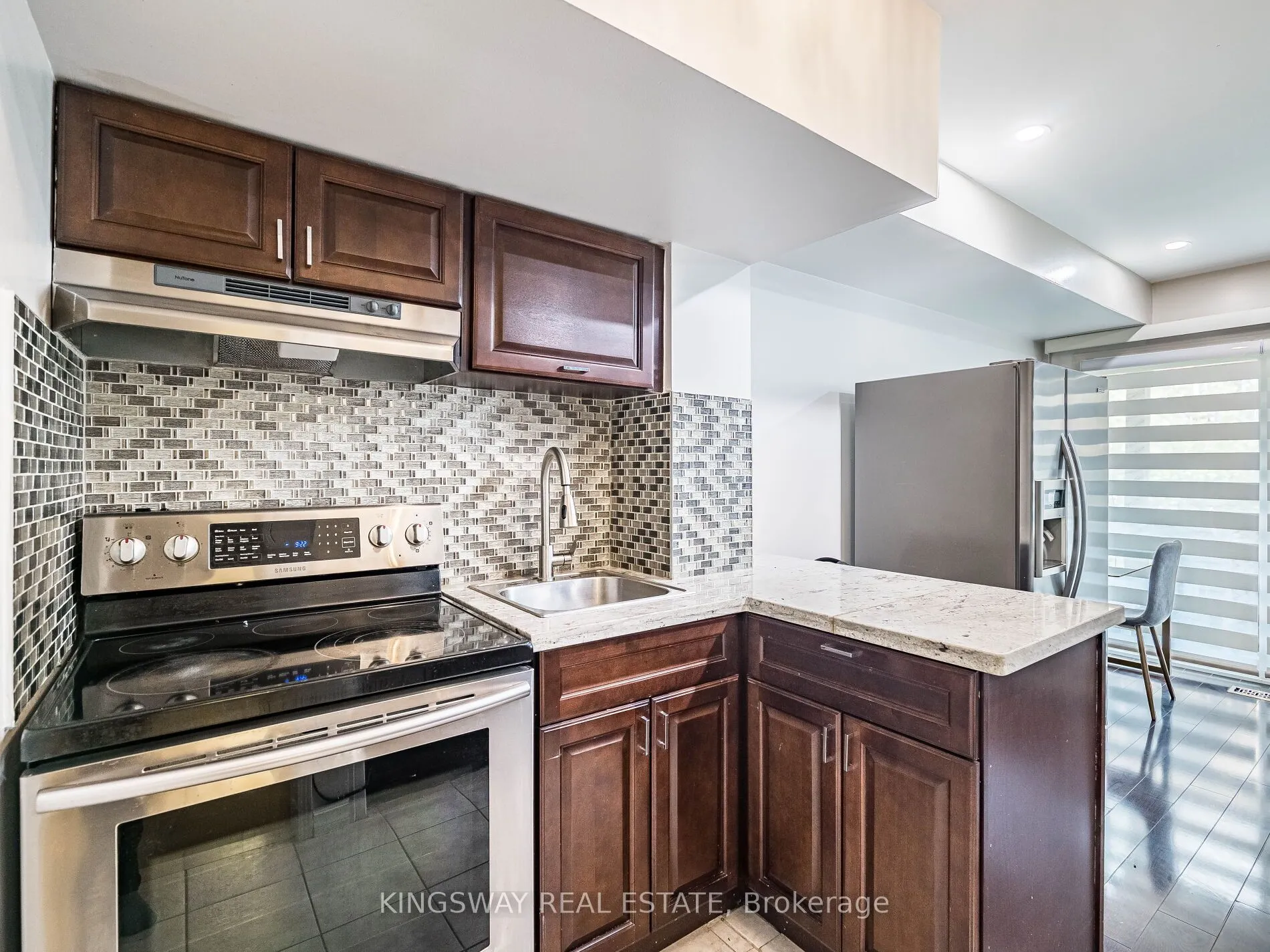 3221 Redpath Circle
