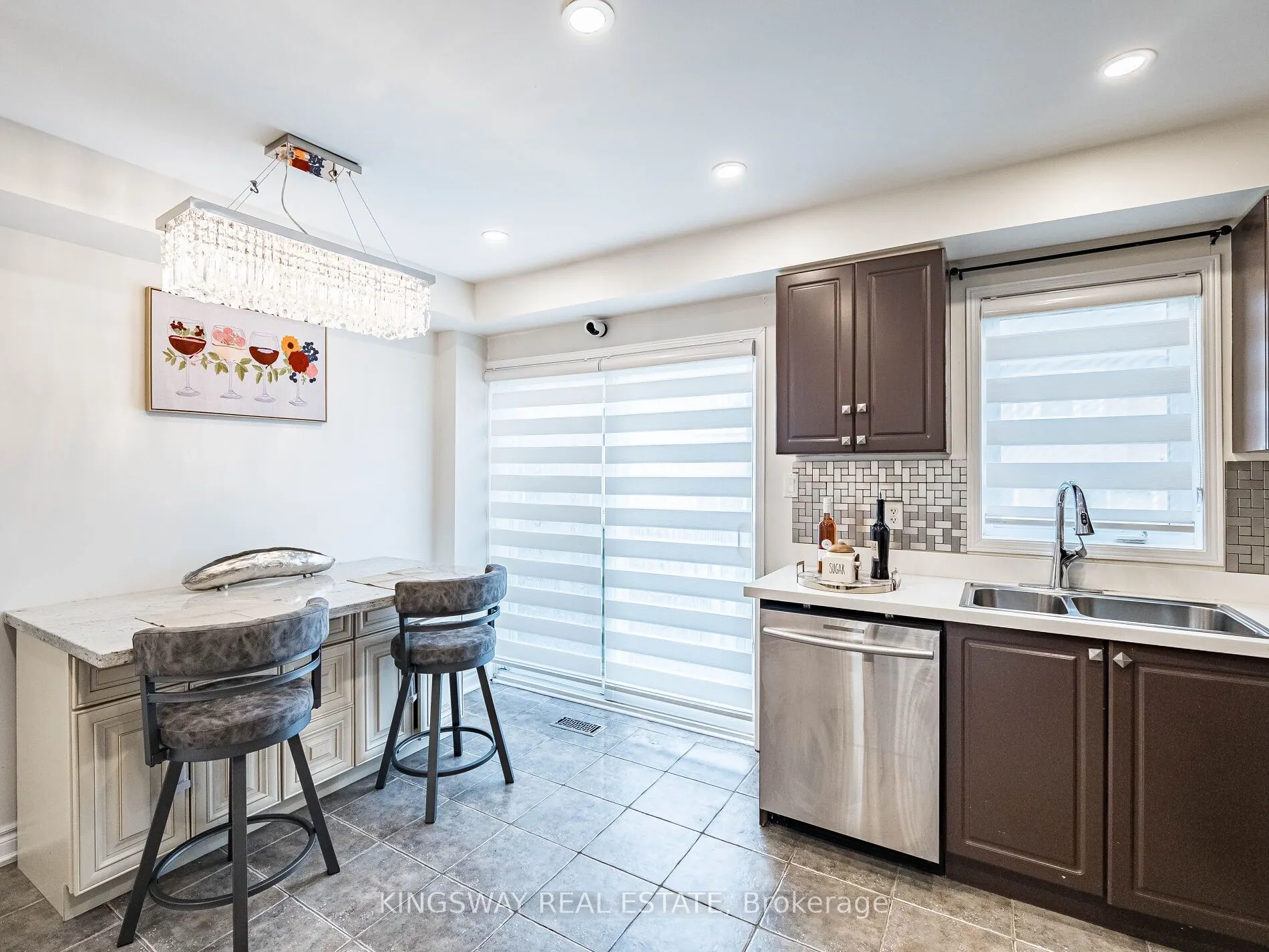 3221 Redpath Circle